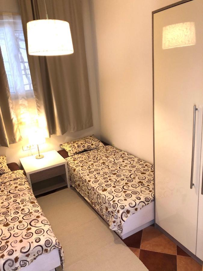Lovely Apartment Sveti Stefan Ngoại thất bức ảnh